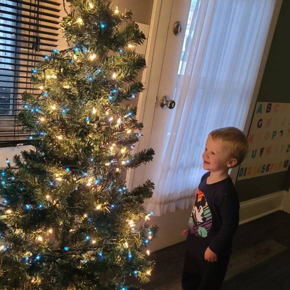 Meet your Posher, Karly - Picture 1 of 1